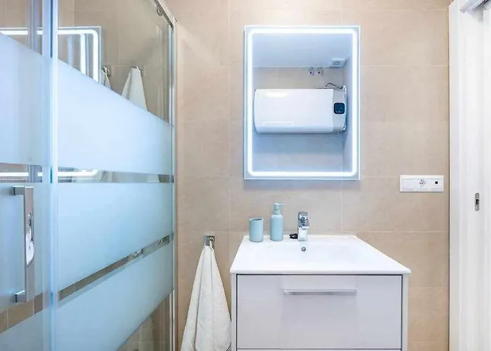 Vivendos - Tr15 - Bajondillo Apartment