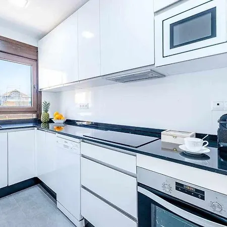 Vivendos - Tr15 - Bajondillo Apartamento